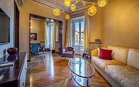 Yid Santa Maria Novella Suites Apt With Balcony